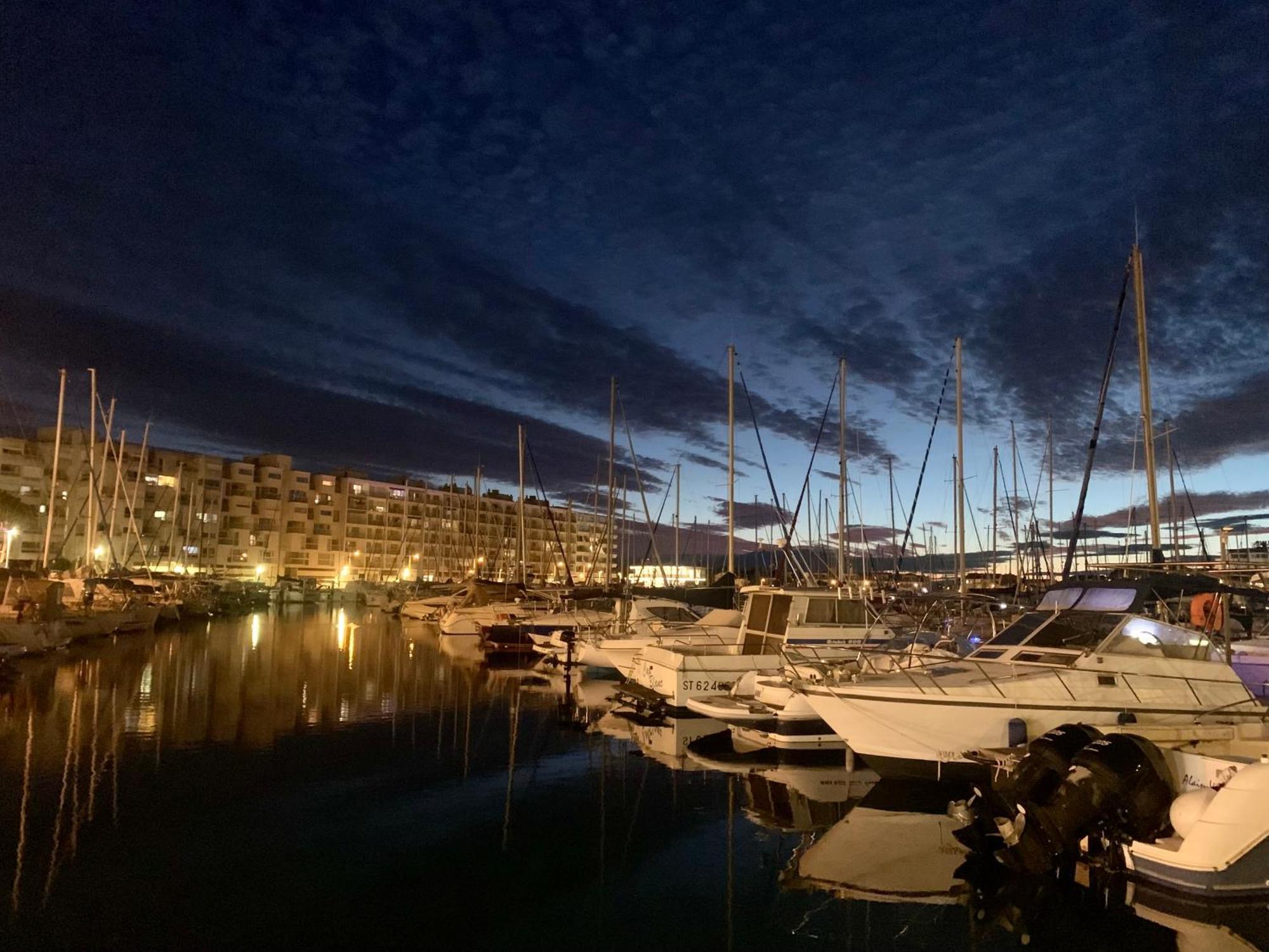 T3 Vue Port 200M De La Plage 2 Chambres Avec Garage Carnon-Plage Luaran gambar